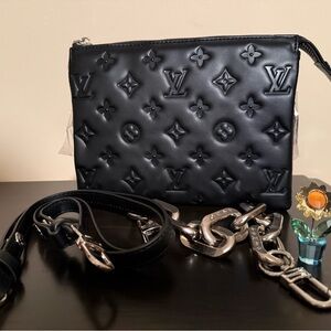 NEW Black Shoulder  Crossbody Bag with 2 detachable straps